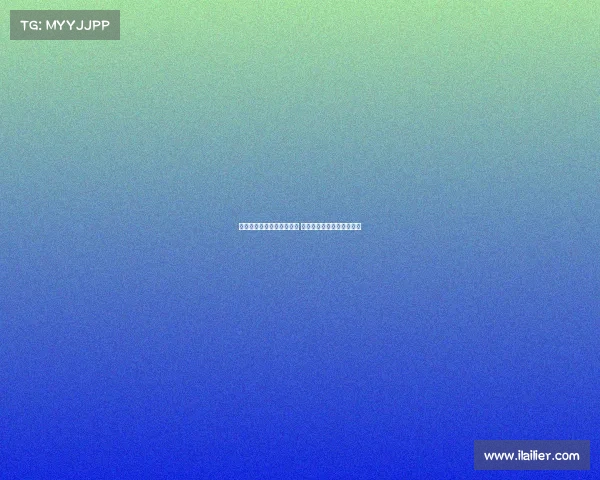 穆勒现身拜仁公开训练现场 球迷热情送别这位传奇偶像